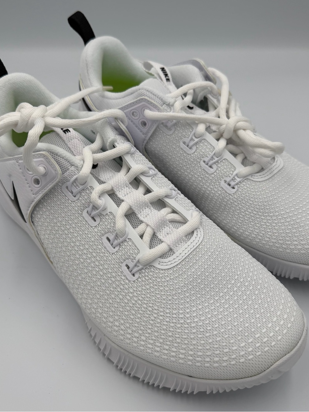 Nike Zoom HyperAce 2 Volleyball Shoes White Black Women's Size 7.5 NIB - Picture 3 of 7